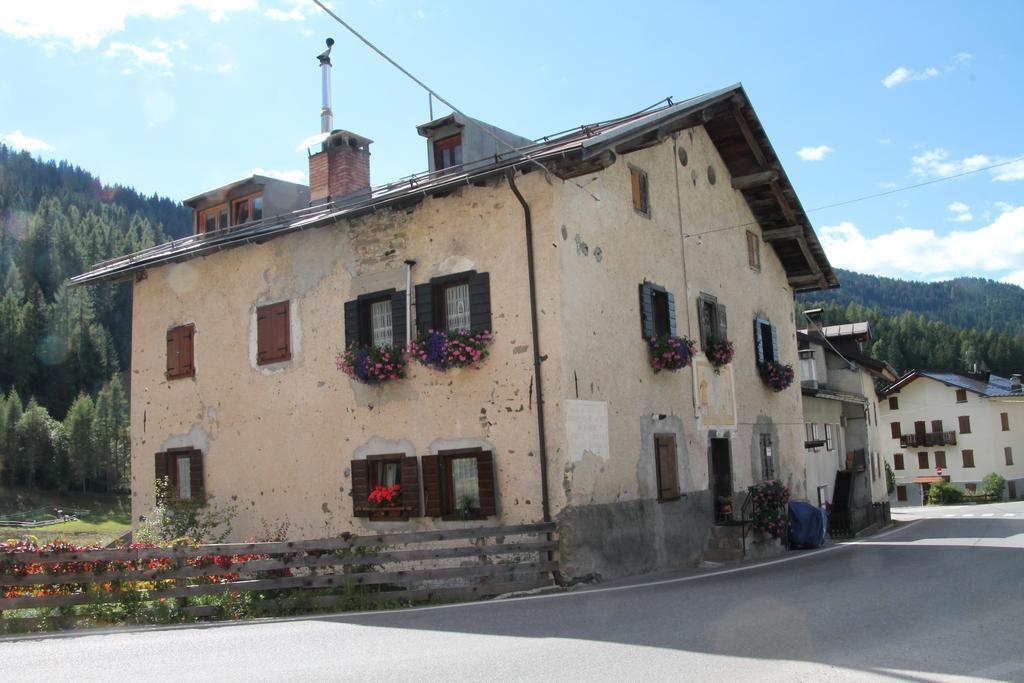 Dolomites Holidays Selva di Cadore Δωμάτιο φωτογραφία